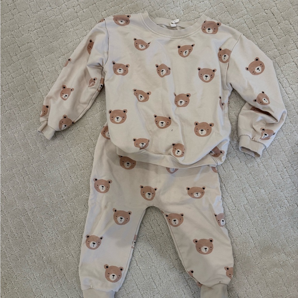 Quincy Mae Cream Bear Print Kids Matching Set